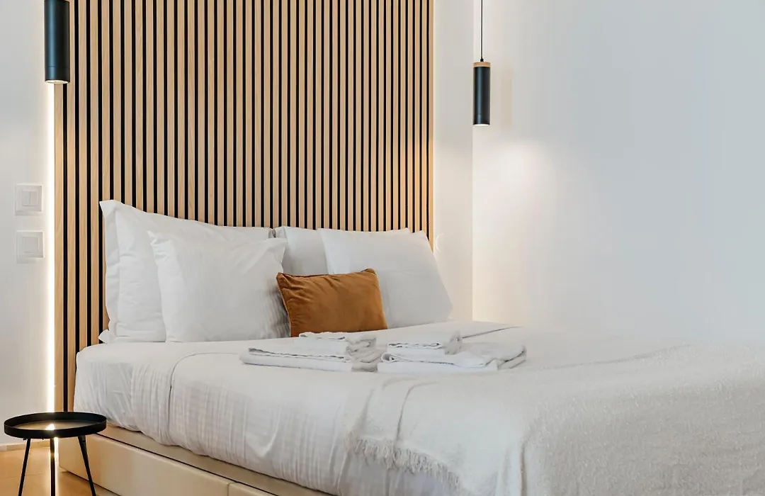 Sunlit & Patio Studios - Prime Lisbon-1